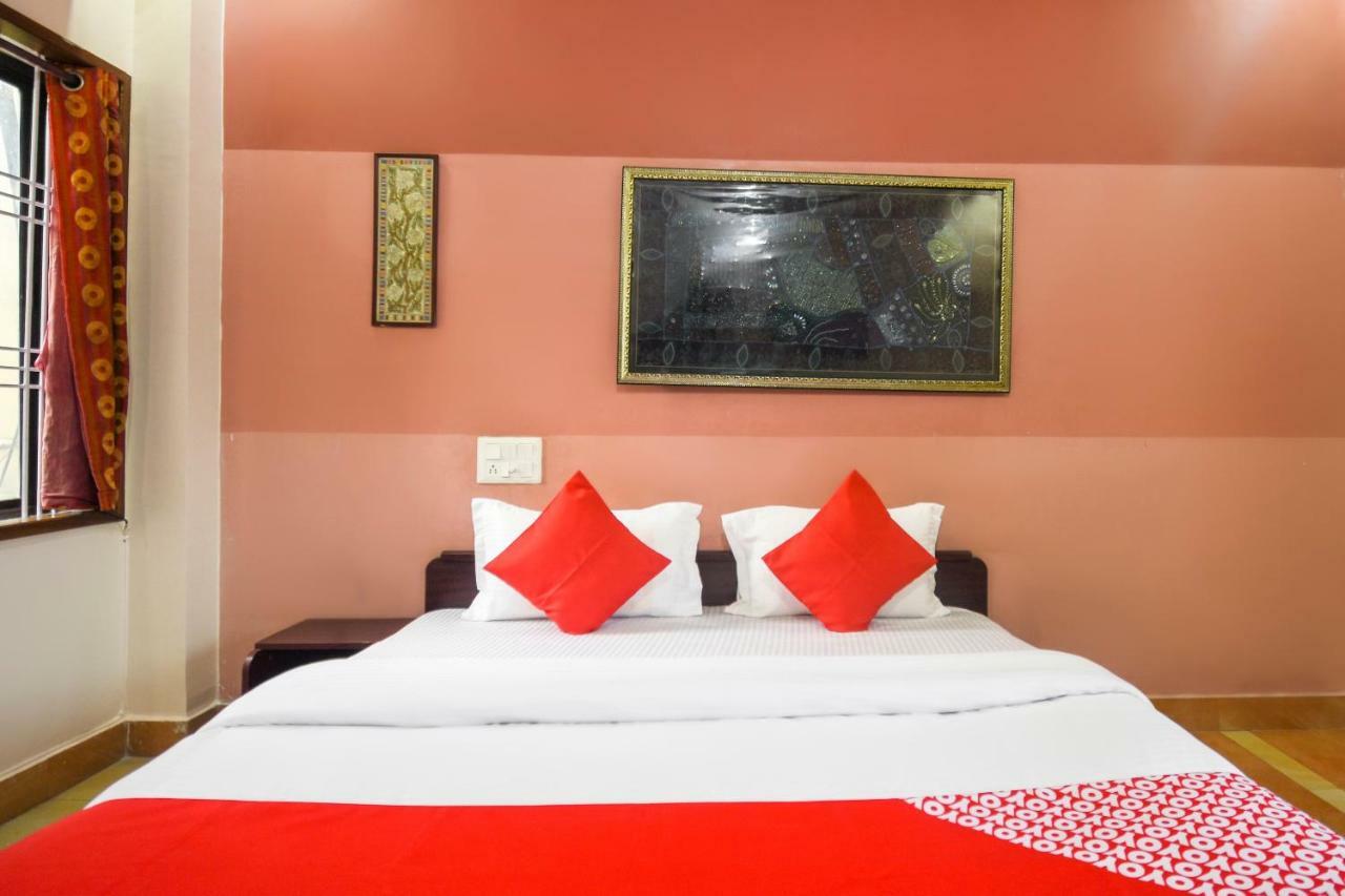 Oyo 47464 Hotel The Country Club Bilaspur (Chhattisgarh) Bagian luar foto