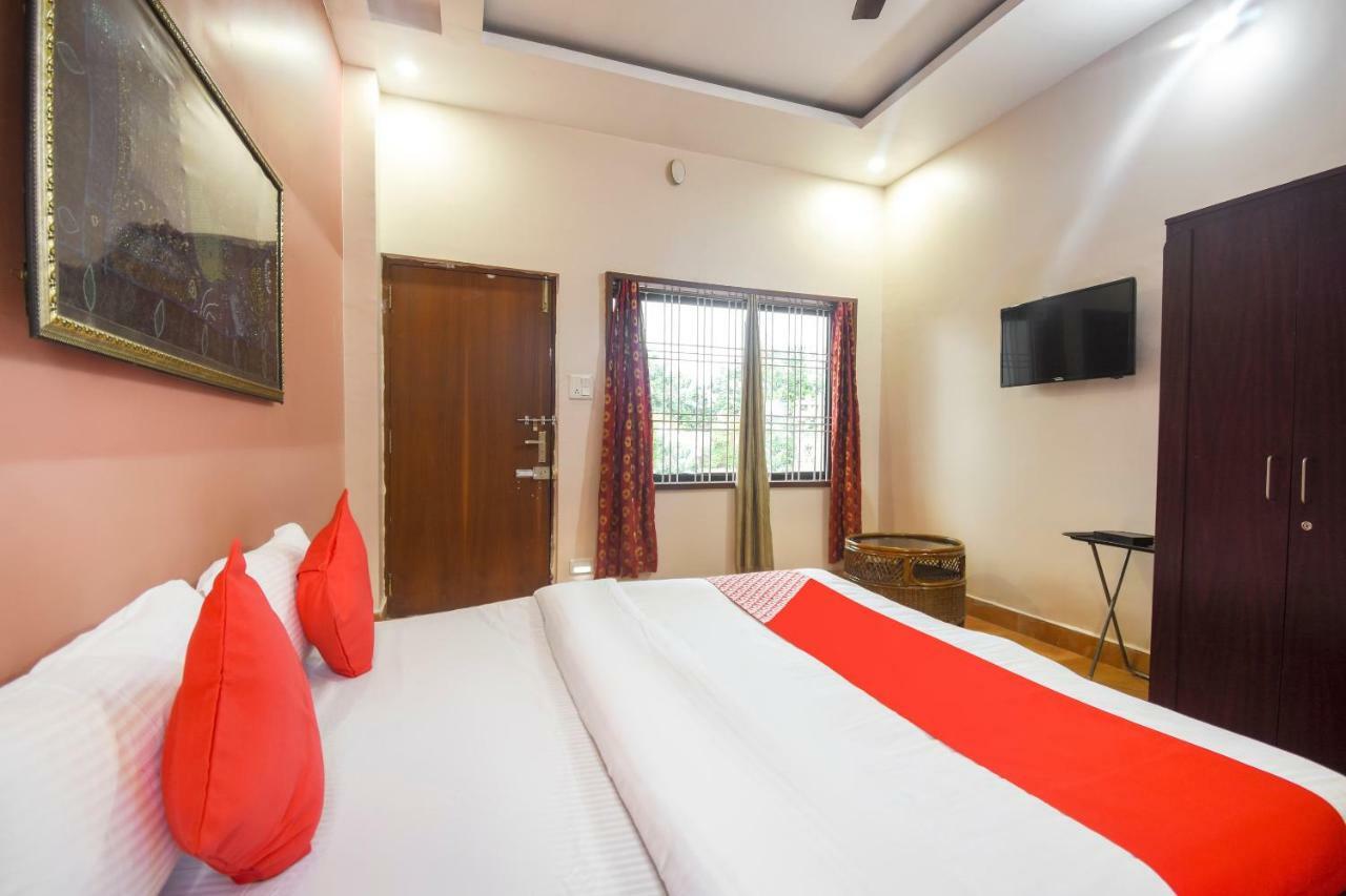 Oyo 47464 Hotel The Country Club Bilaspur (Chhattisgarh) Bagian luar foto